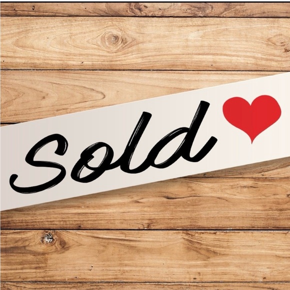 Coach Handbags - Vintage Coach #4419 straw tote bag with metallic pink leather and suede trim.🎀✨